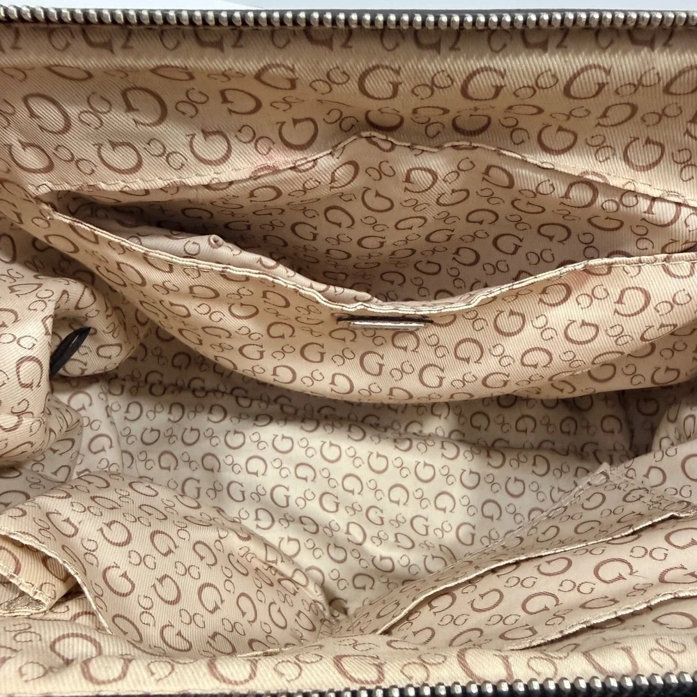 Guess Satchel Handbag Women Large Black Good Logo Embossed Chain Strap G-001
